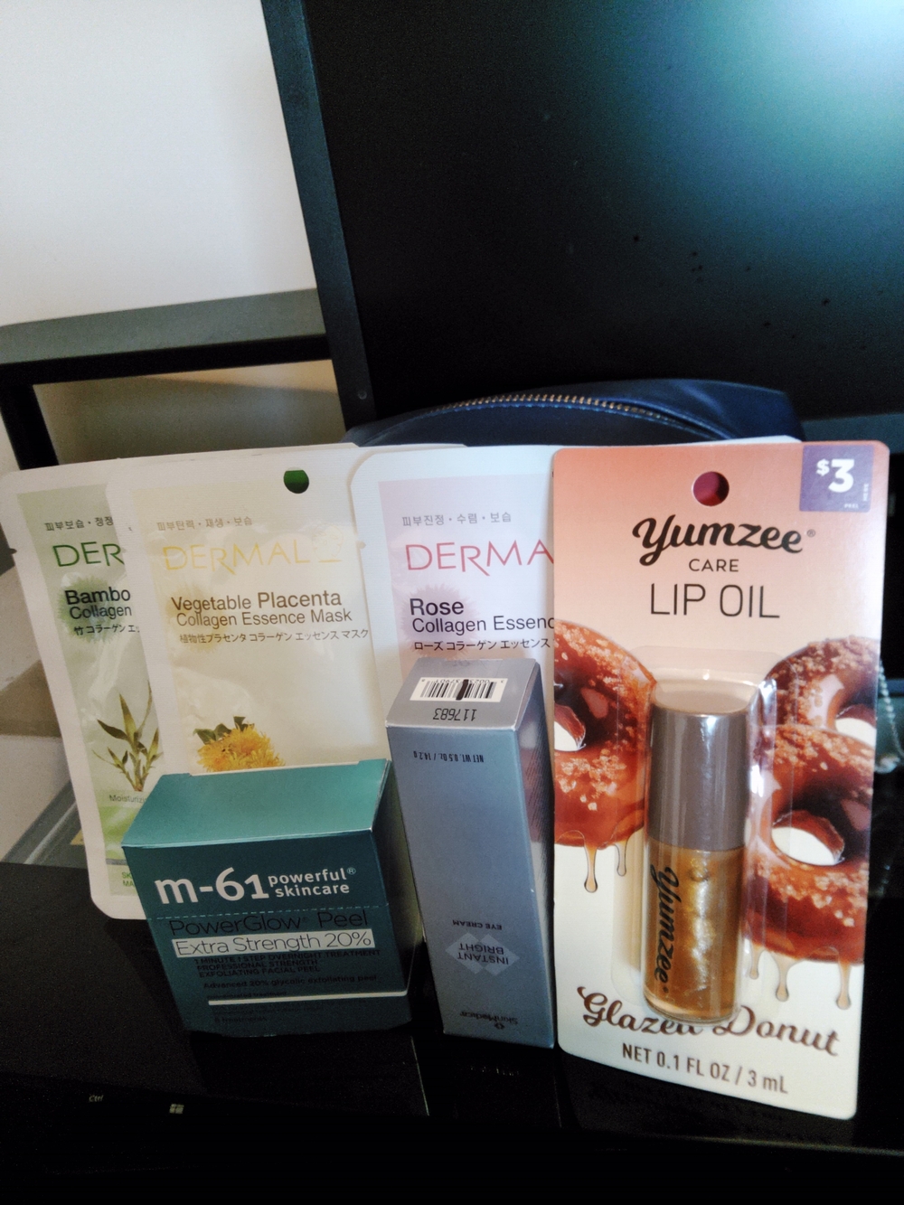 FACIAL BUNDLE INCLUDING NEW pouch
